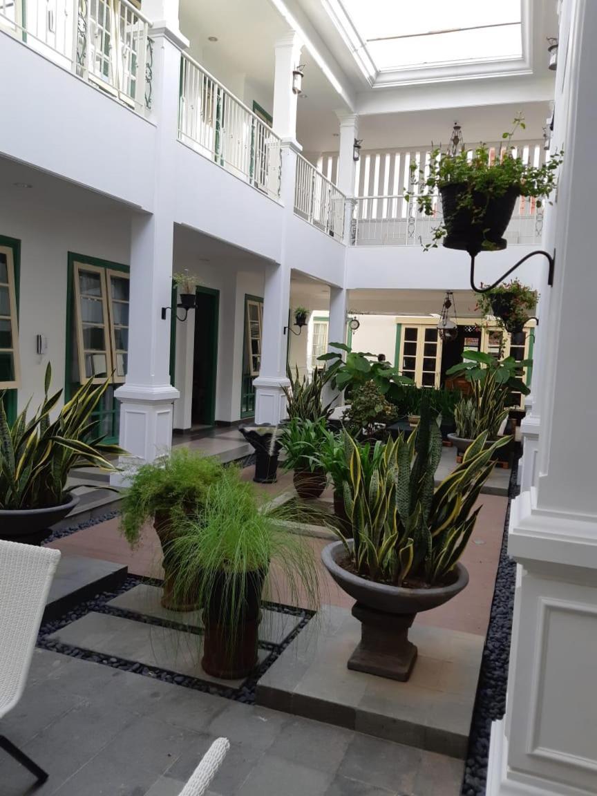Rumah Jawa Guest House Yogyakarta Exteriör bild